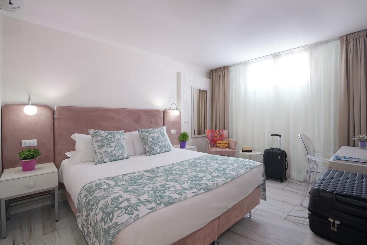Rome Airport Inn Fiumicino Bagian luar foto
