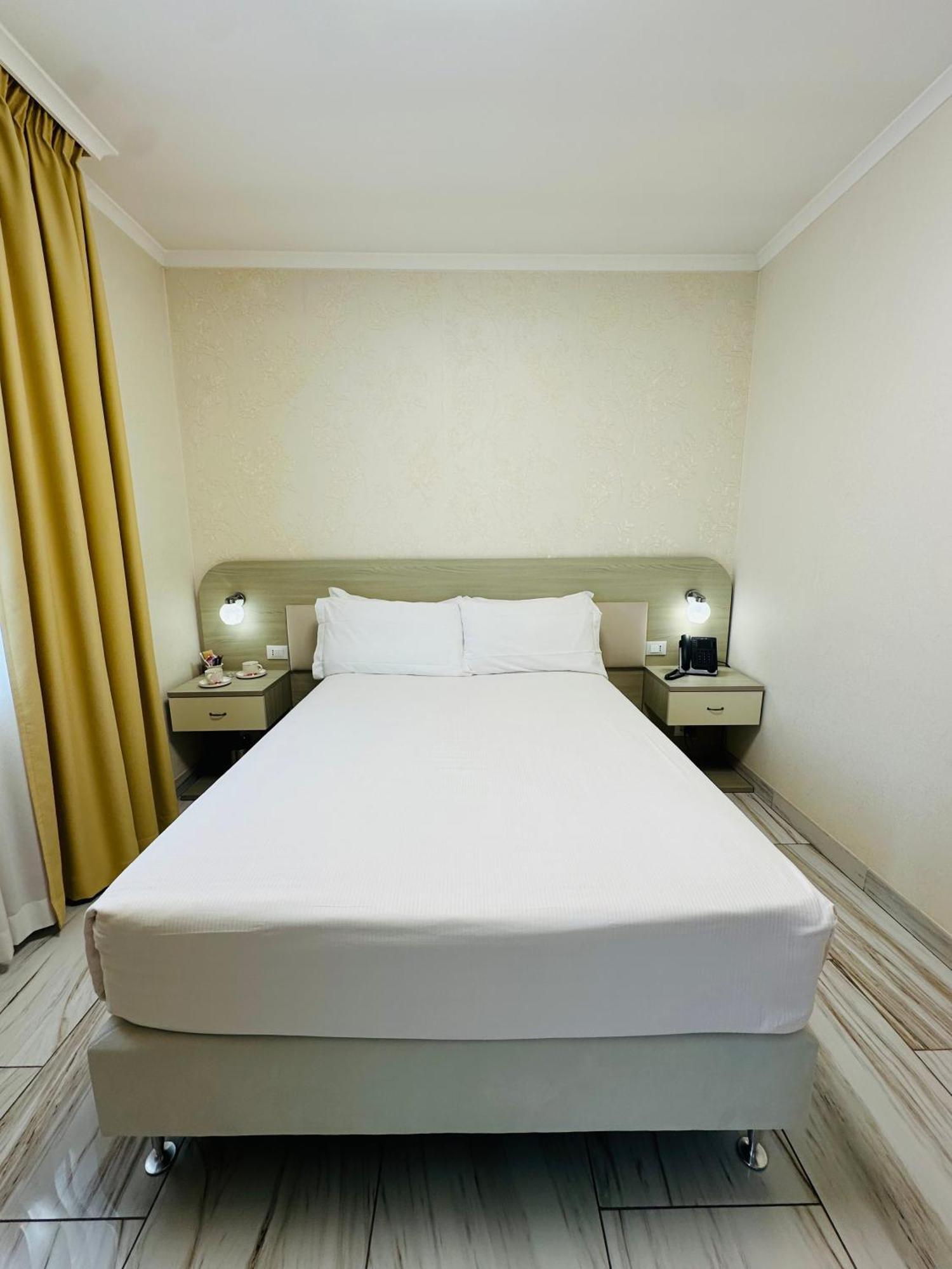 Rome Airport Inn Fiumicino Bagian luar foto